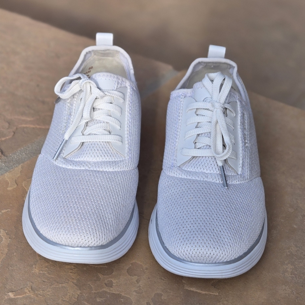 Cole hann grand sport journey sneaker White snakeskin silver size 9 women's - Picture 12 of 13